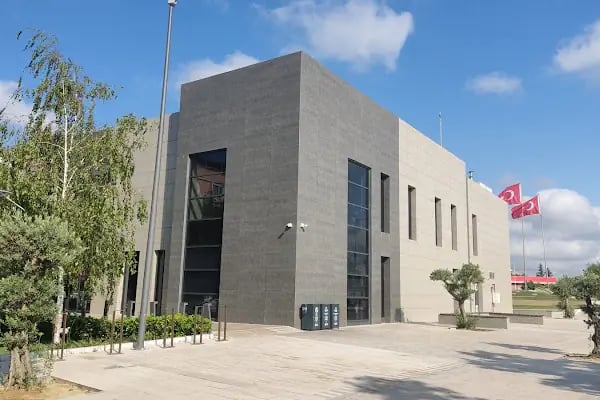 SARBAK Metal Andon Arakelyan Halk Kütüphanesi - Resim 4