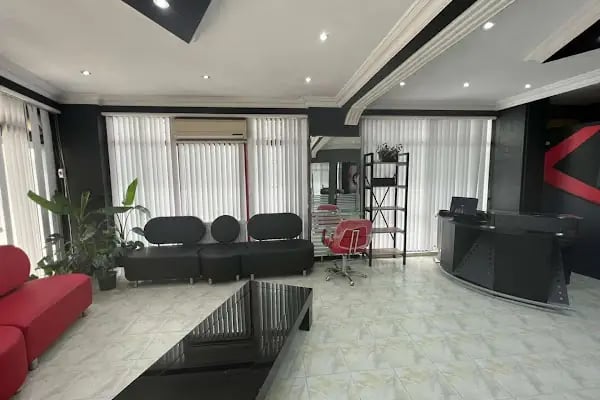 İdeal Bayan Kuaförü - Resim 4
