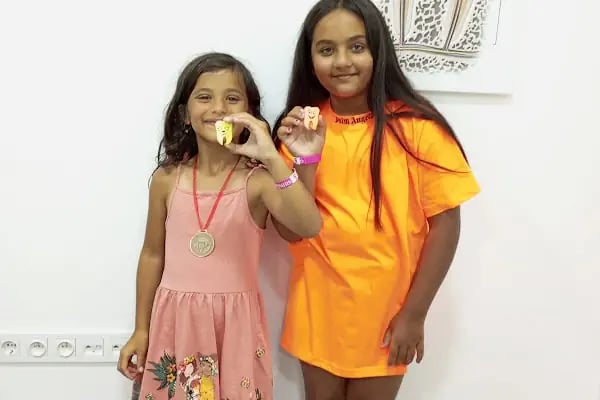 Diş Hekimi Emre Cız - Resim 13