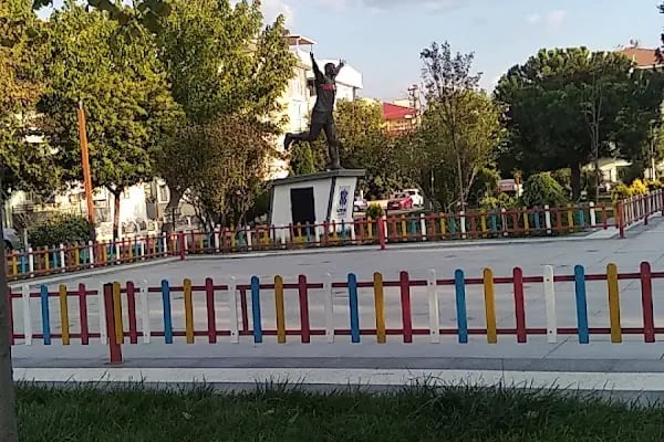 İsmail Akçay Parkı - Resim 20