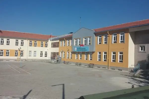 Beyşehir Eşrefoğlu İmam Hatip Orta Okulu - Resim 1