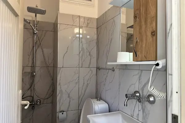 FİNİKE SEVER OTEL - Resim 8