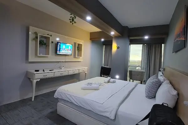 Arnavutkoy House Airport - Resim 2