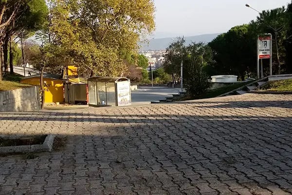 Bergama Belediyesi Kemal Sunal Parkı - Resim 8