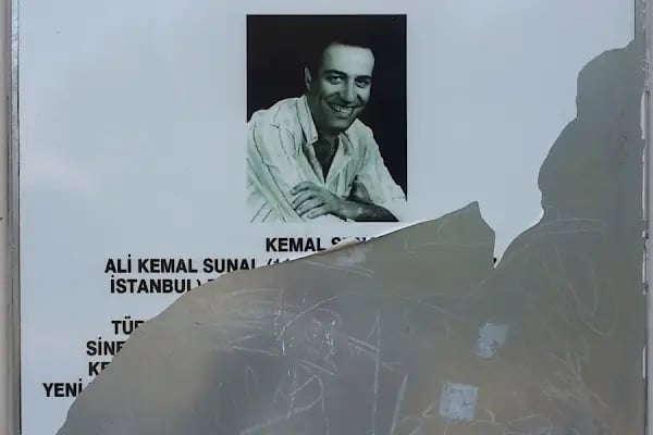 Bergama Belediyesi Kemal Sunal Parkı - Resim 7