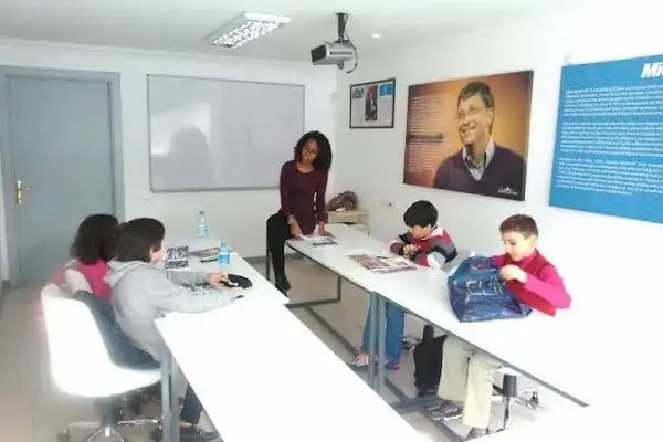Diplomat Akademi Yabancı Dil Kursu - Resim 4