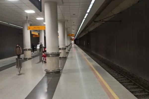 Yüzüncüyıl Metro İstasyonu - Resim 11