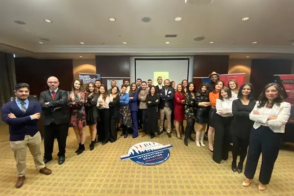 YERO Yurtdışı Eğitim Danışmanlığı : Work and Travel, Dil Okulları, Work and Study, Yurtdışı Lisans, Yüksek Lisans - Resim 2