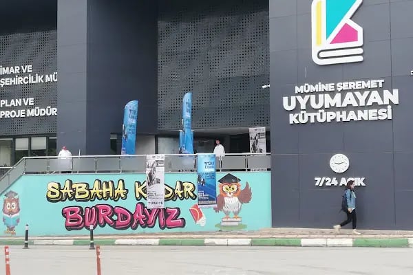 Mümine Şeremet Uyumayan Kütüphanesi - Resim 9