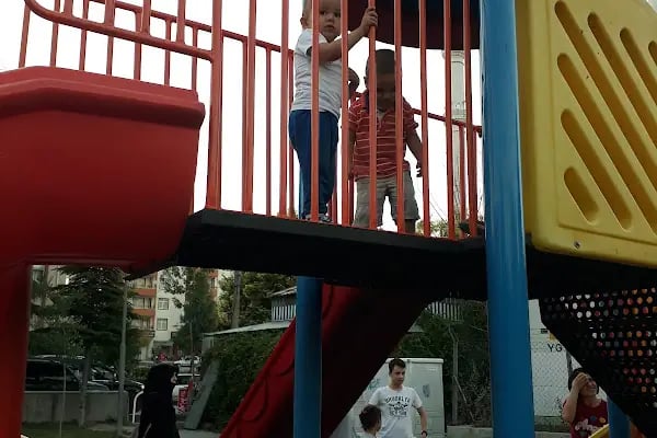 Sanayi Sitesi Parkı - Resim 11
