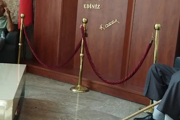 Sağlık Bilimleri Üniversitesi Bursa Yüksek İhtisas Eğitim ve Araştırma Hastanesi Nilüfer Ek Hizmet Binası - Resim 6