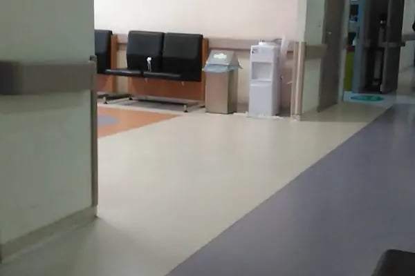 Sağlık Bilimleri Üniversitesi Bursa Yüksek İhtisas Eğitim ve Araştırma Hastanesi Nilüfer Ek Hizmet Binası - Resim 9