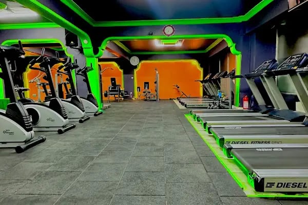 REDD-FİT SPOR CENTER - Resim 1