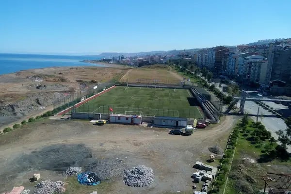 Akçaabat Belediye Futbol Sahası - Resim 4