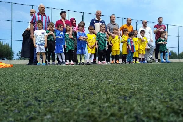 Akçaabat Belediye Futbol Sahası - Resim 14