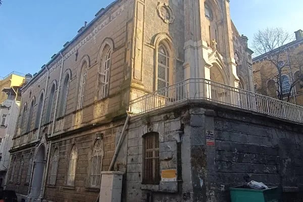 Beyoğlu Aynalıçeşme Protestan Kilisesi - Resim 9