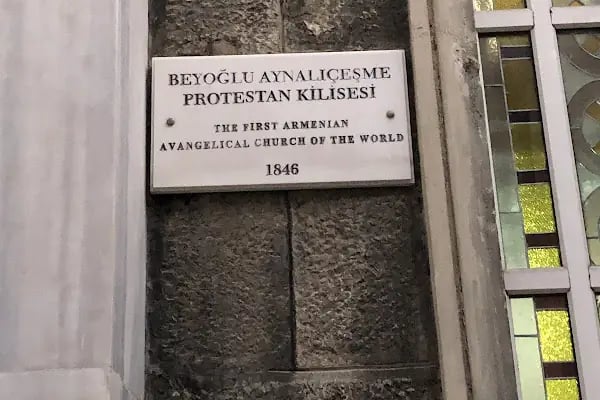 Beyoğlu Aynalıçeşme Protestan Kilisesi - Resim 20