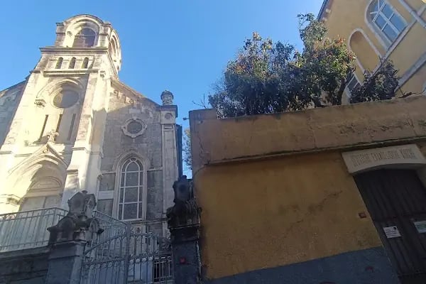 Beyoğlu Aynalıçeşme Protestan Kilisesi - Resim 16