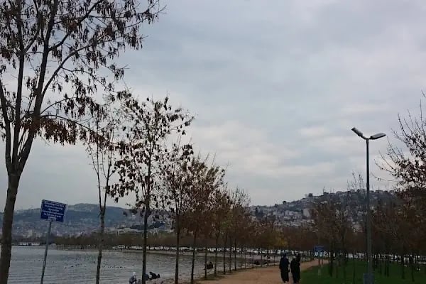 kocaeli büyükşehir belediyesi merkez sahil park alanı - Resim 2