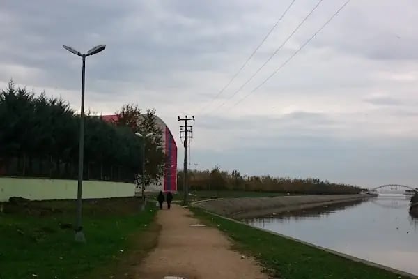 kocaeli büyükşehir belediyesi merkez sahil park alanı - Resim 19