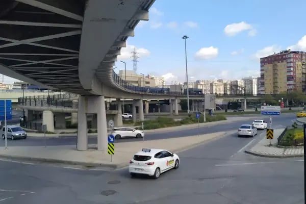 Davutpaşa Metro Durağı - Resim 13