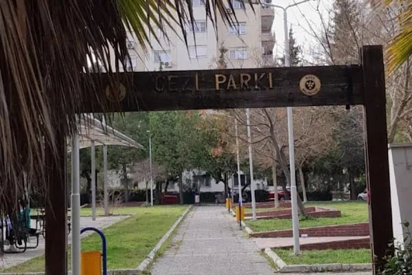 Kizil Kanat Sitesi Gezi Parki - Resim 10