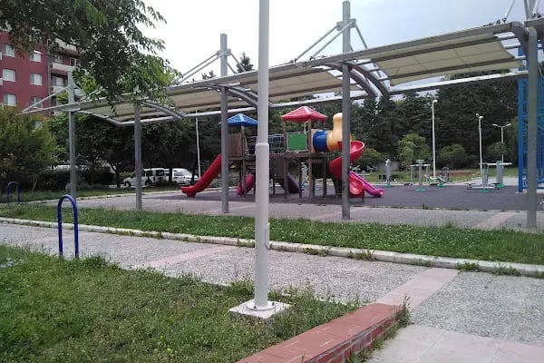 Kizil Kanat Sitesi Gezi Parki - Resim 18