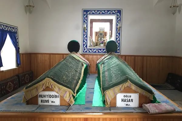 Muhyiddini Rumi Türbesi - Resim 18