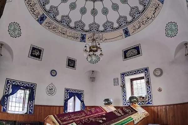 Muhyiddini Rumi Türbesi - Resim 3