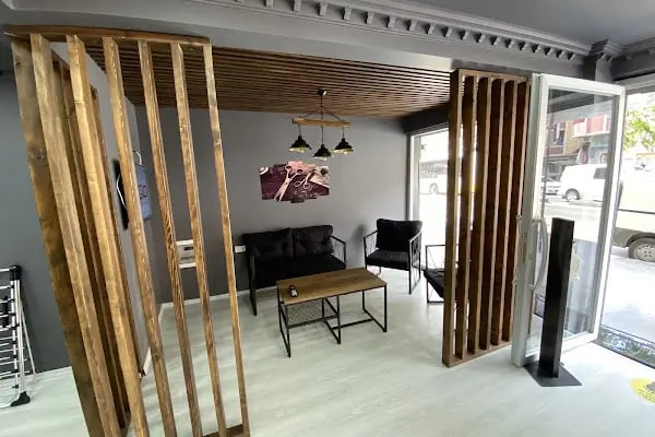 GÖLGE ELLER ERKEK KUAFÖRÜ ŞEHİT AİLELERİNE ÜCRETSİZDİR ESENLER İSTANBUL - Resim 3