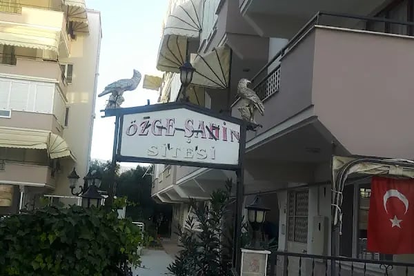 Özge Şahin Sitesi - Resim 5