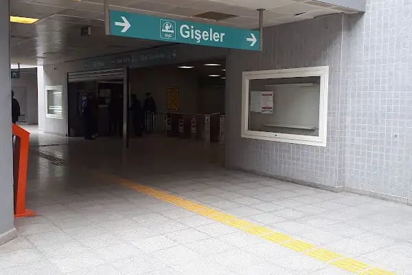 İzban Semt Garajı İstasyonu - Resim 4