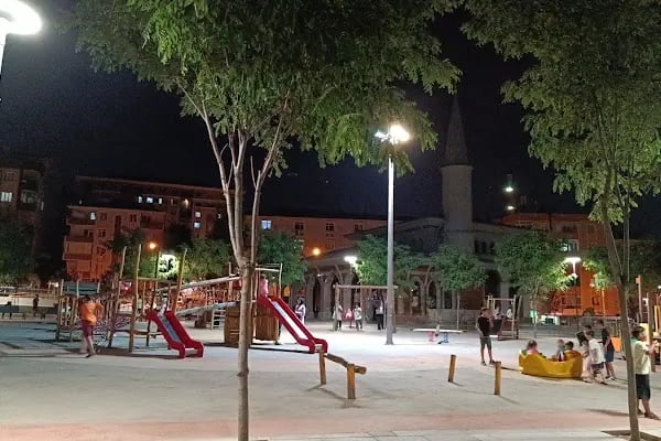 Güneştepe Millet Bahçesi - Resim 17
