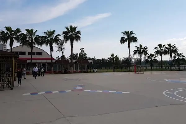 Mersin Bahçeşehir Koleji Anaokulu-İlkokul-Ortaokul-Anadolu Lisesi - Resim 6