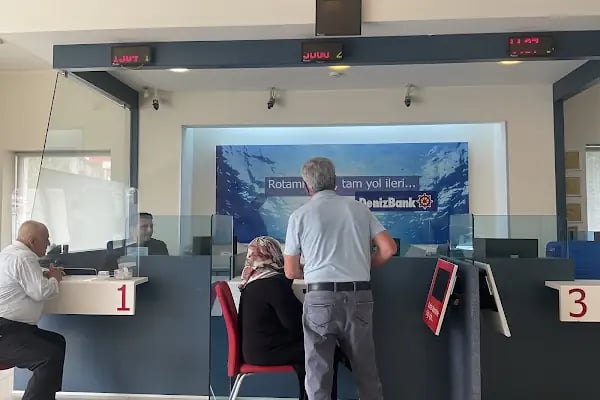 DenizBank Konaklı Şubesi - Resim 3