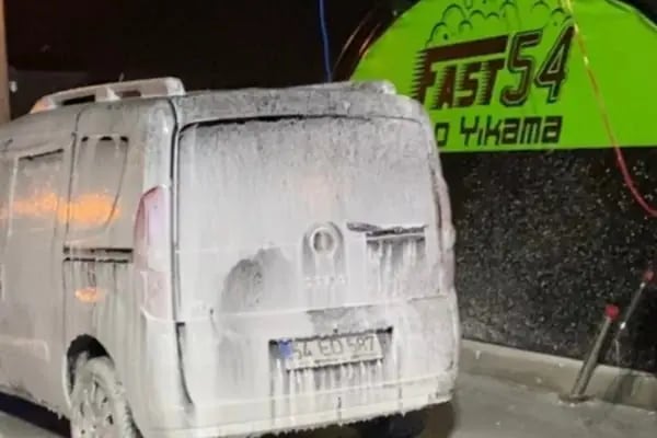FAST 54 OTO YIKAMA - Resim 13