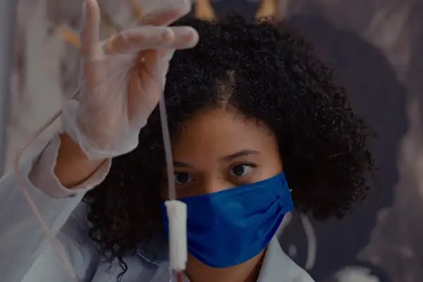 Dr. Hande Uchehara - Resim 1
