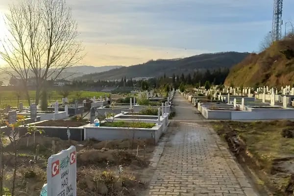 17 Ağustos Mezarlığı - Resim 14
