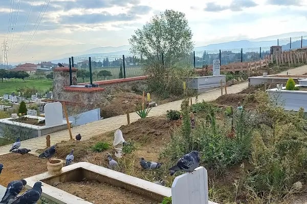 17 Ağustos Mezarlığı - Resim 3