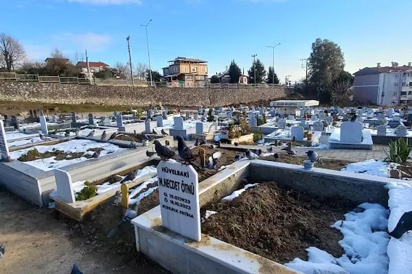 17 Ağustos Mezarlığı - Resim 13