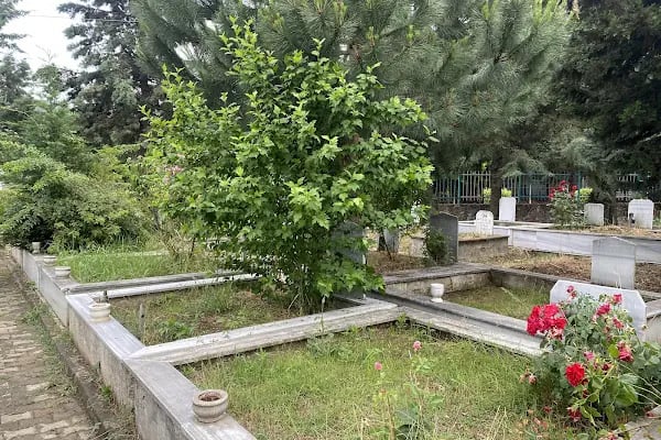17 Ağustos Mezarlığı - Resim 2
