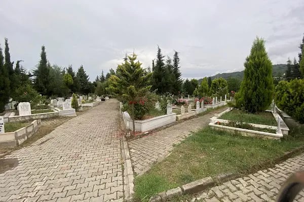 17 Ağustos Mezarlığı - Resim 1