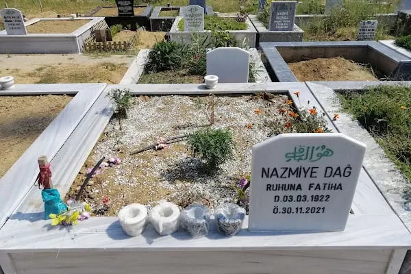 17 Ağustos Mezarlığı - Resim 9