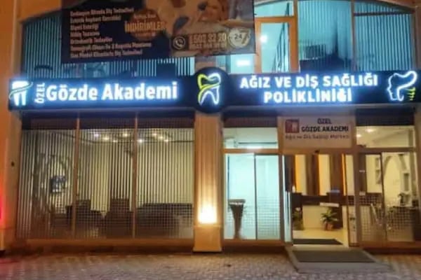 ÖZEL GÖZDE AKADEMİ AĞIZ VE DİŞ SAĞLIĞI POLİKLİNİĞİ - Resim 15