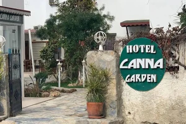 CANNA GARDEN HOTEL - Resim 9