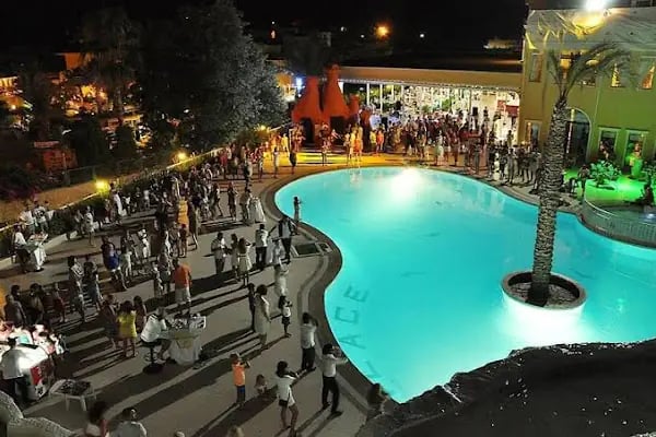 Fun Hill Resort Hotel - Resim 3