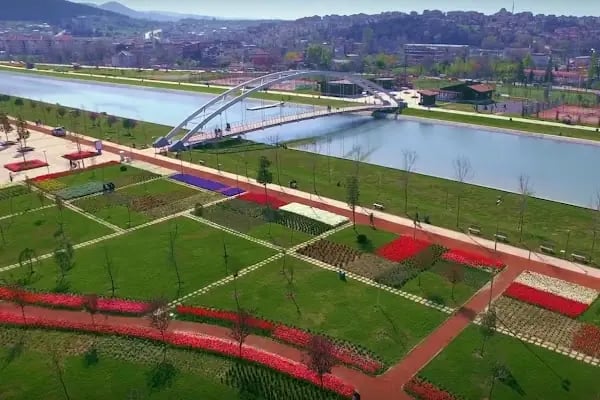 Mihraplı Kent Parkı - Resim 13