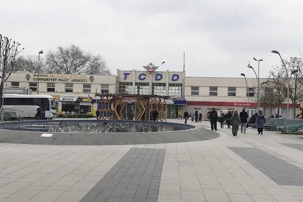 Gar Meydanı - Resim 2