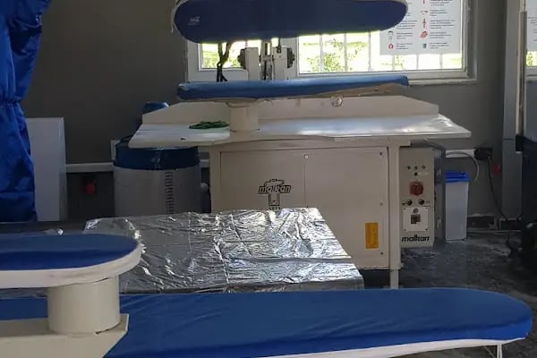 First Class Dry cleaning and laundry center and Kuru temizleme ve çamaşır servisi - Resim 20