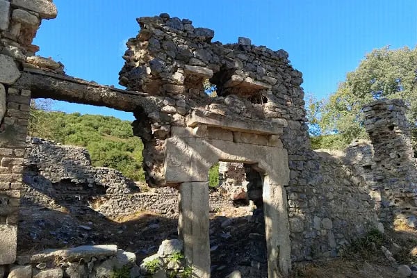 Cebeciköyü Rum Kilisesi Kalıntıları - Resim 15